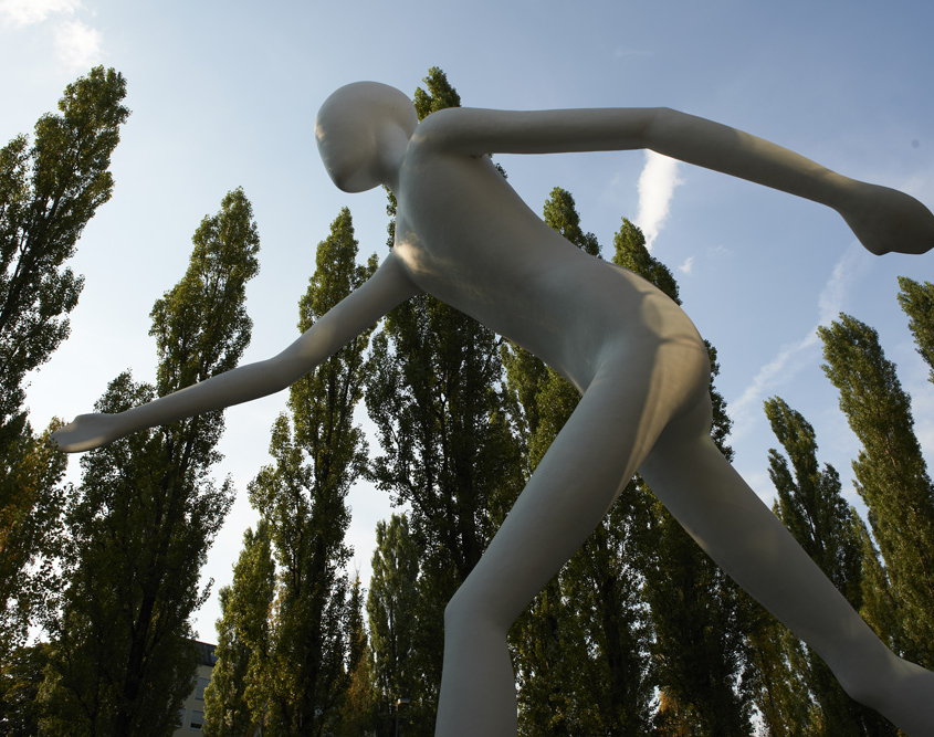 La estatua del Walking Man en Múnich, de Jonathan Borofsky