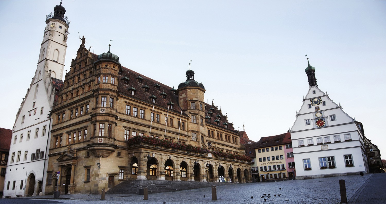 The impressive Townhall in Rothenburg in the market square